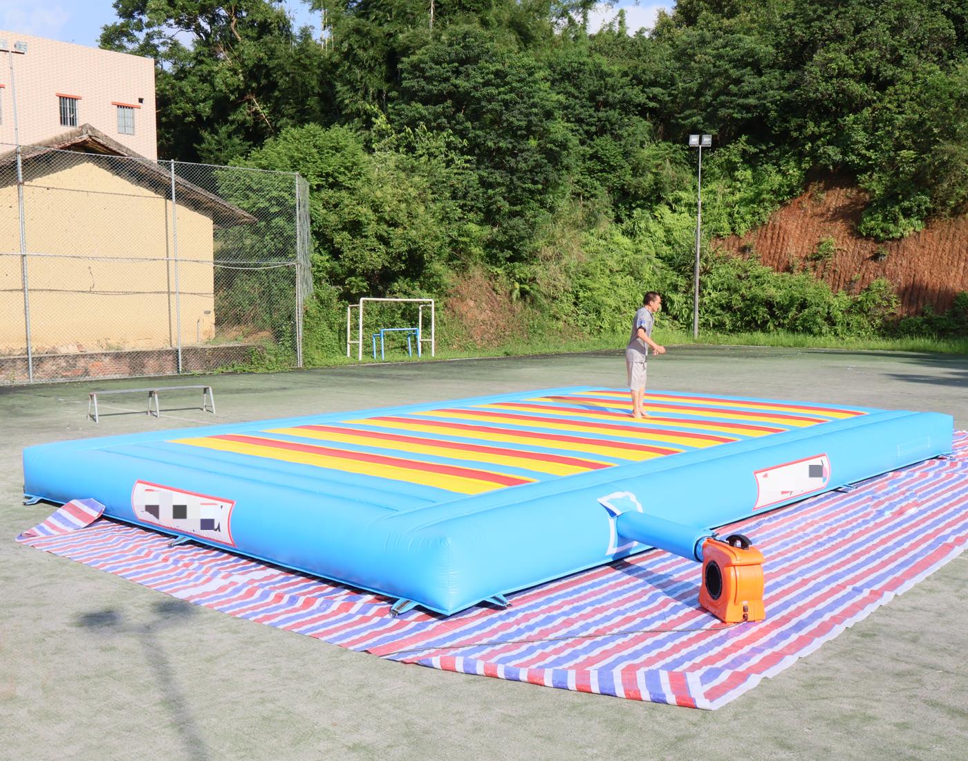 Inflatable Bounce Pad for Gym  - Kids Outdoor Jump House recension och pris